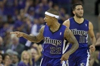 李嗣镕：在场上一点也不紧张，就想为津门虎队奉献自己的全部